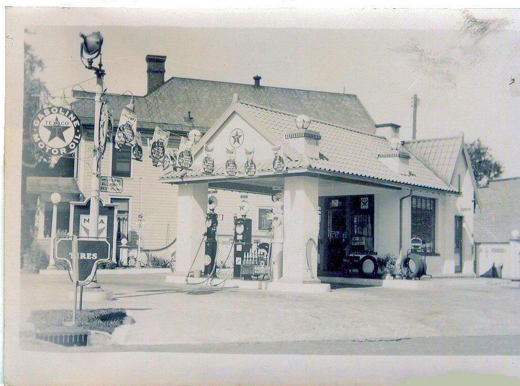 Typical 1940’s Texaco Station in Bucyrus Ohio Crawford County Chapter
